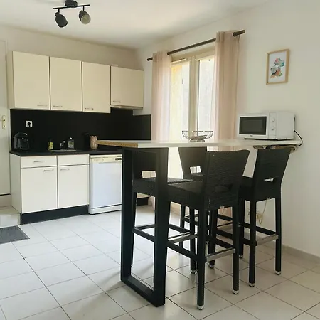 Maison *